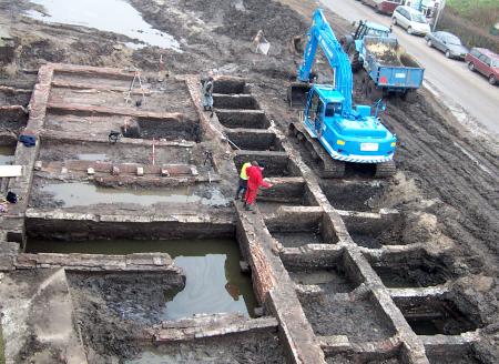 overzicht opgravingen bij Amsterdamse Brug - Foto: Goos van der Sijde